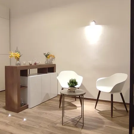 Silvany House 게스트하우스 3*