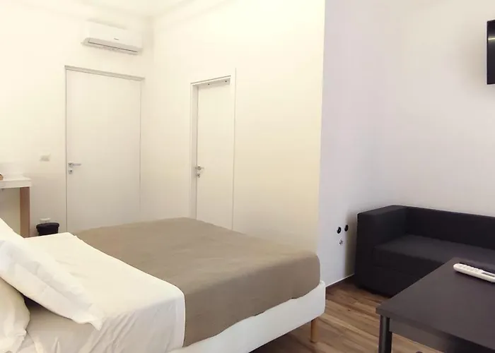 Silvany House 3* Bari